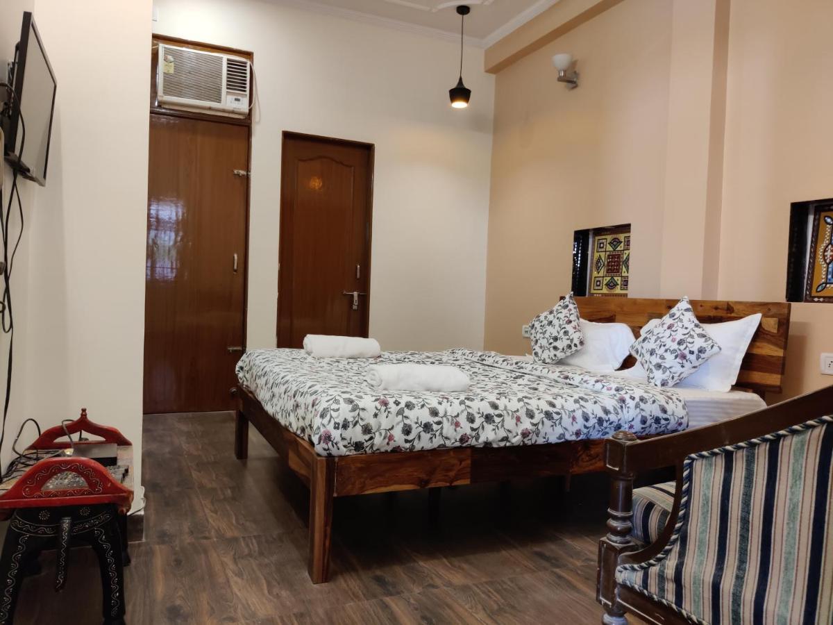 The Karauli Villa By Le Pension Stays Jaipur Eksteriør billede