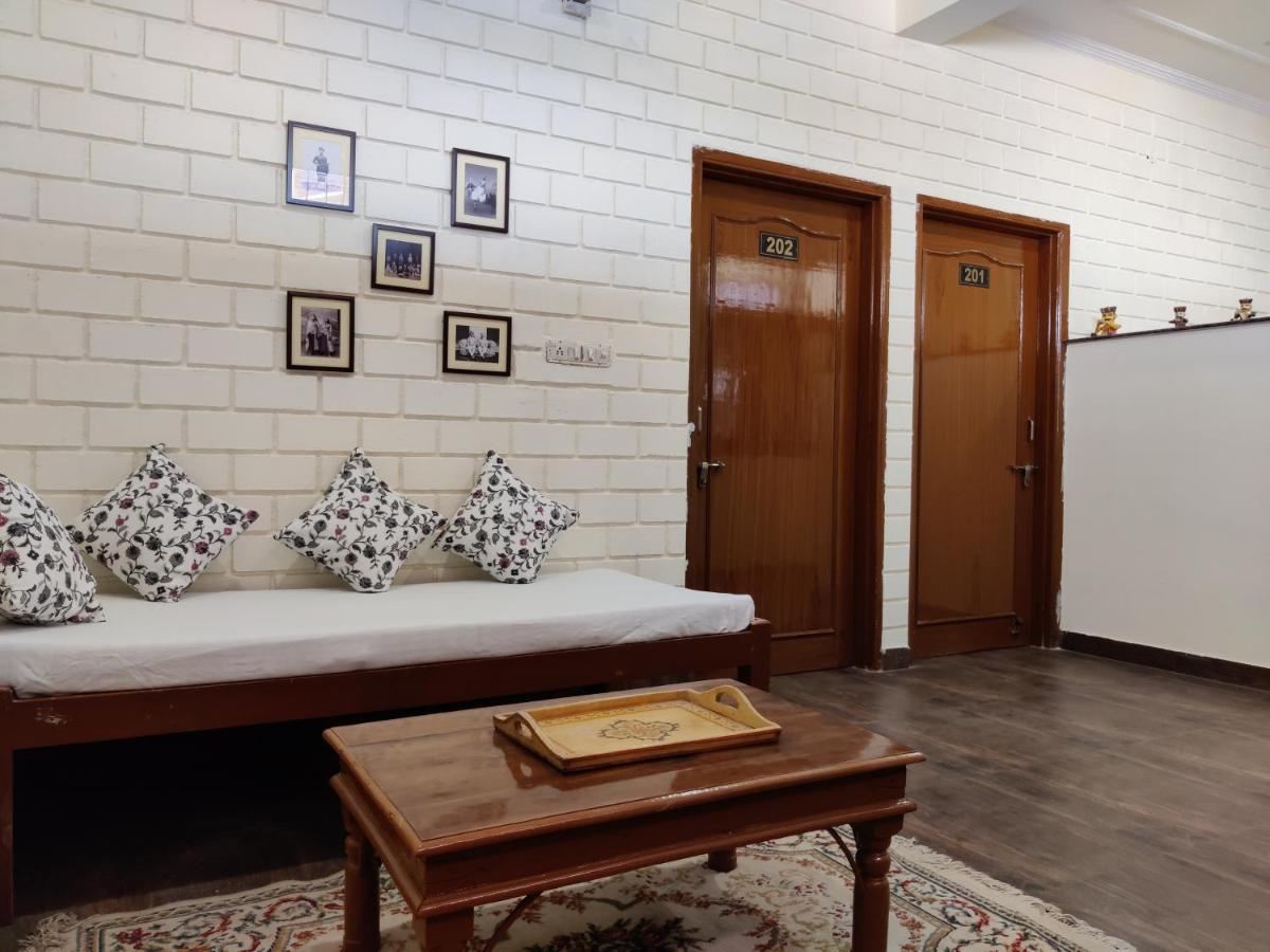 The Karauli Villa By Le Pension Stays Jaipur Eksteriør billede