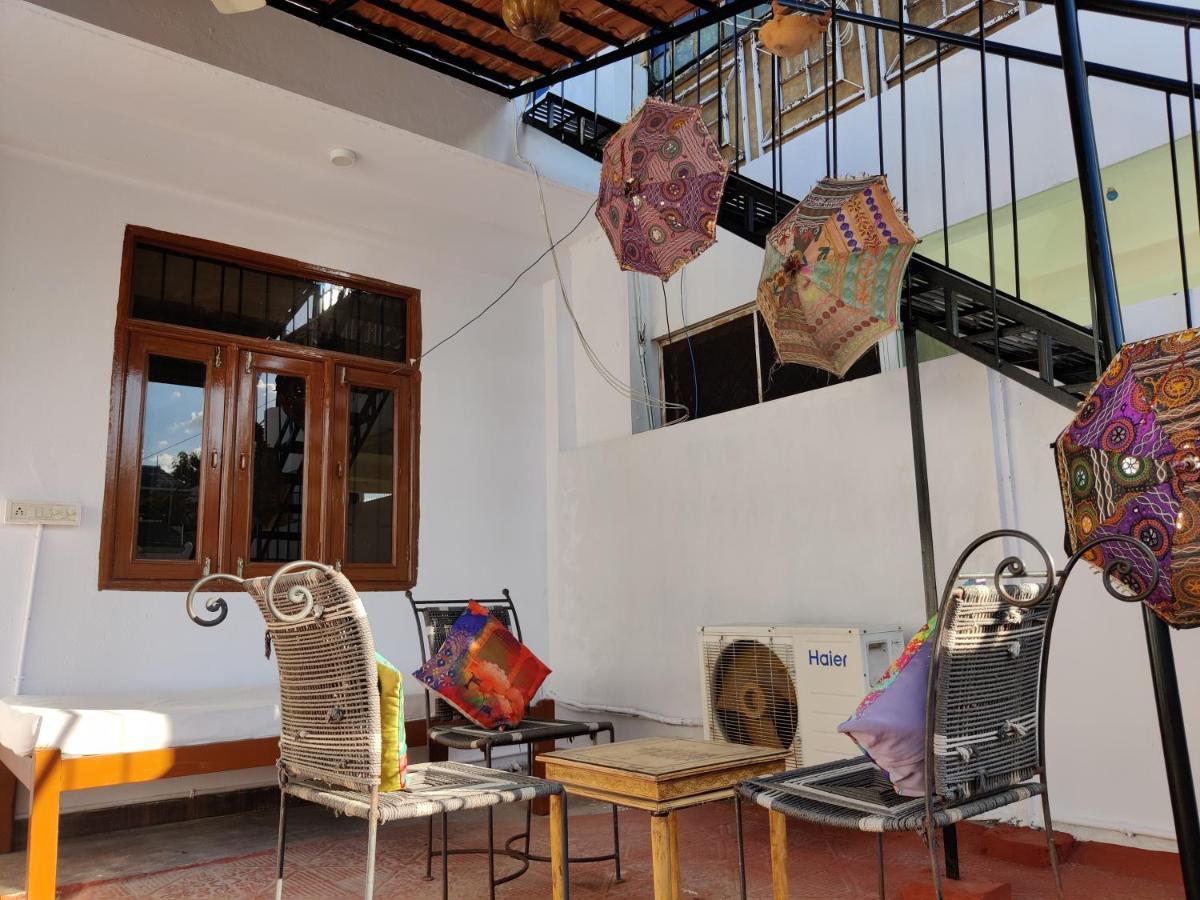 The Karauli Villa By Le Pension Stays Jaipur Eksteriør billede