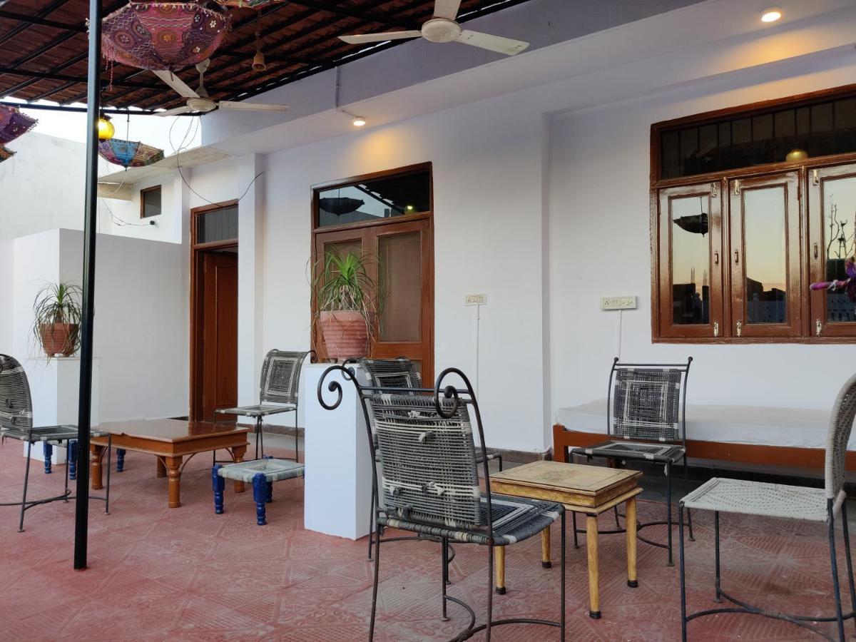 The Karauli Villa By Le Pension Stays Jaipur Eksteriør billede