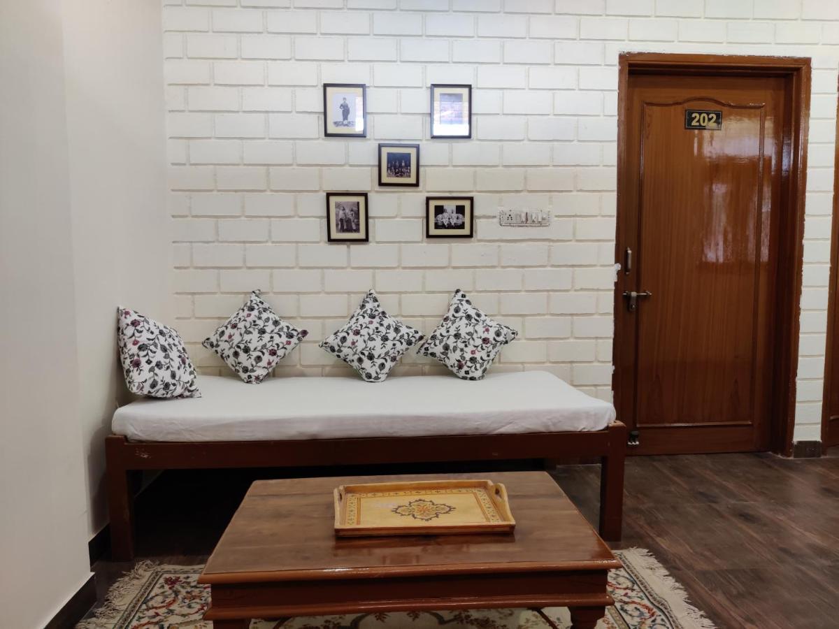 The Karauli Villa By Le Pension Stays Jaipur Eksteriør billede